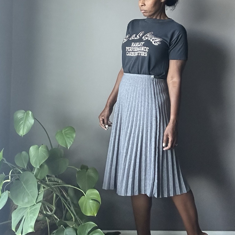 Vintage Cortelle Pleated Midi Skirt Women's Size Medium Gray Preppy Secretary